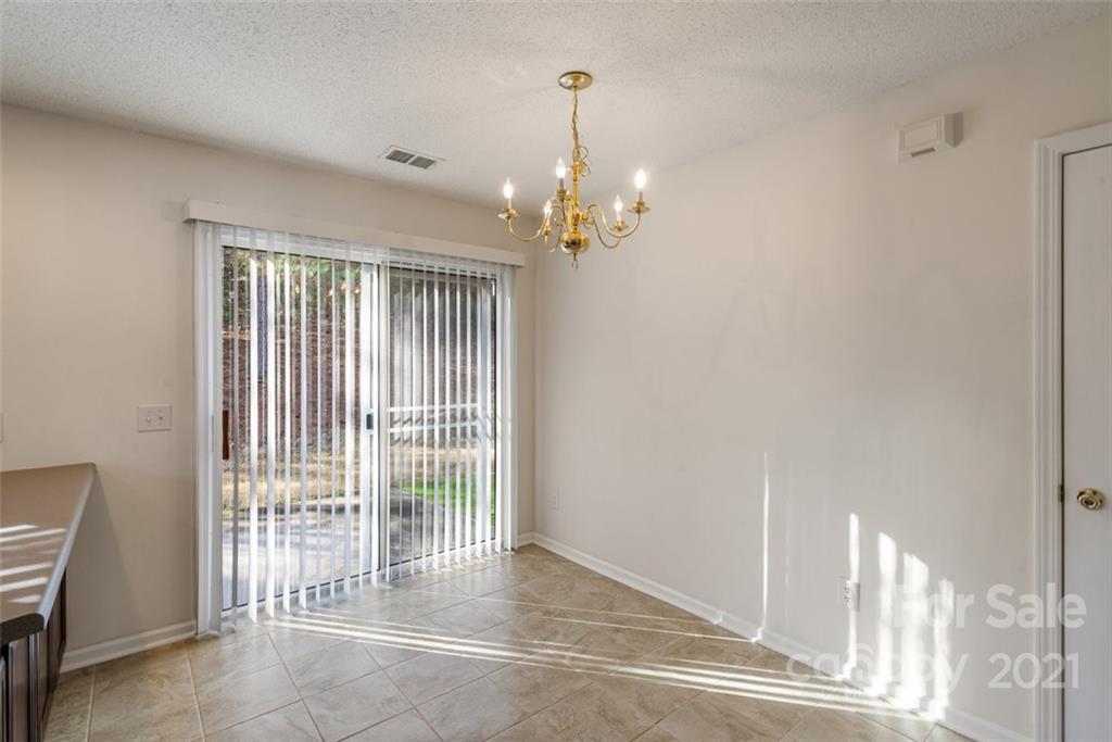 10546 Broken Branch Road Charlotte, NC 28213 - Photo 12 of 31 Gallery Image 12