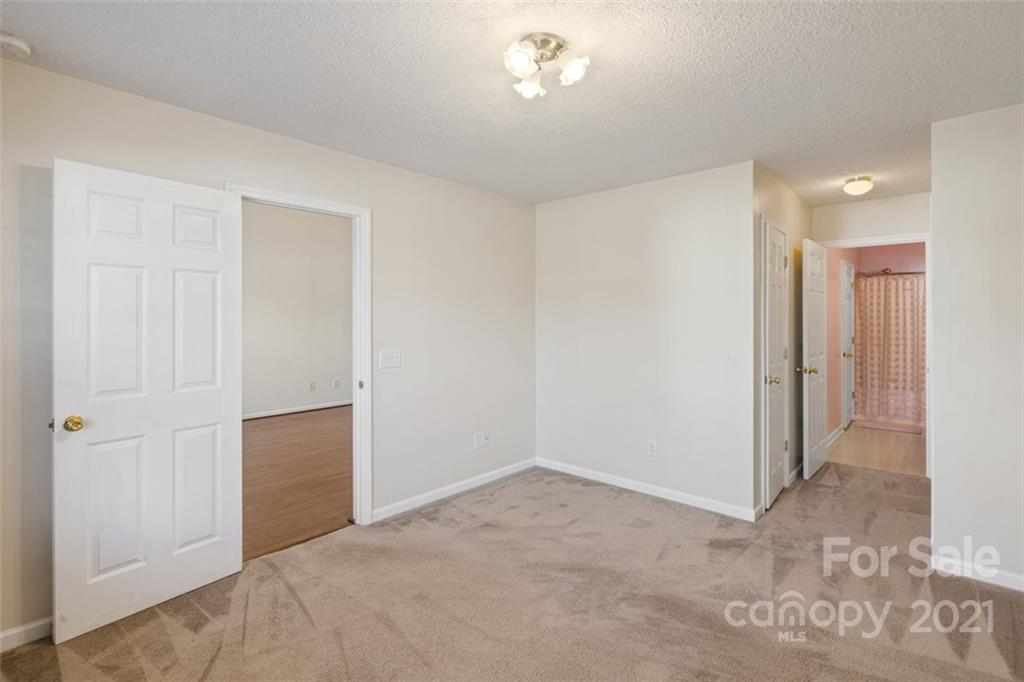 10546 Broken Branch Road Charlotte, NC 28213 - Photo 15 of 31 Gallery Image 15