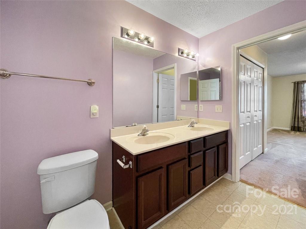 10546 Broken Branch Road Charlotte, NC 28213 - Photo 17 of 31 Gallery Image 17