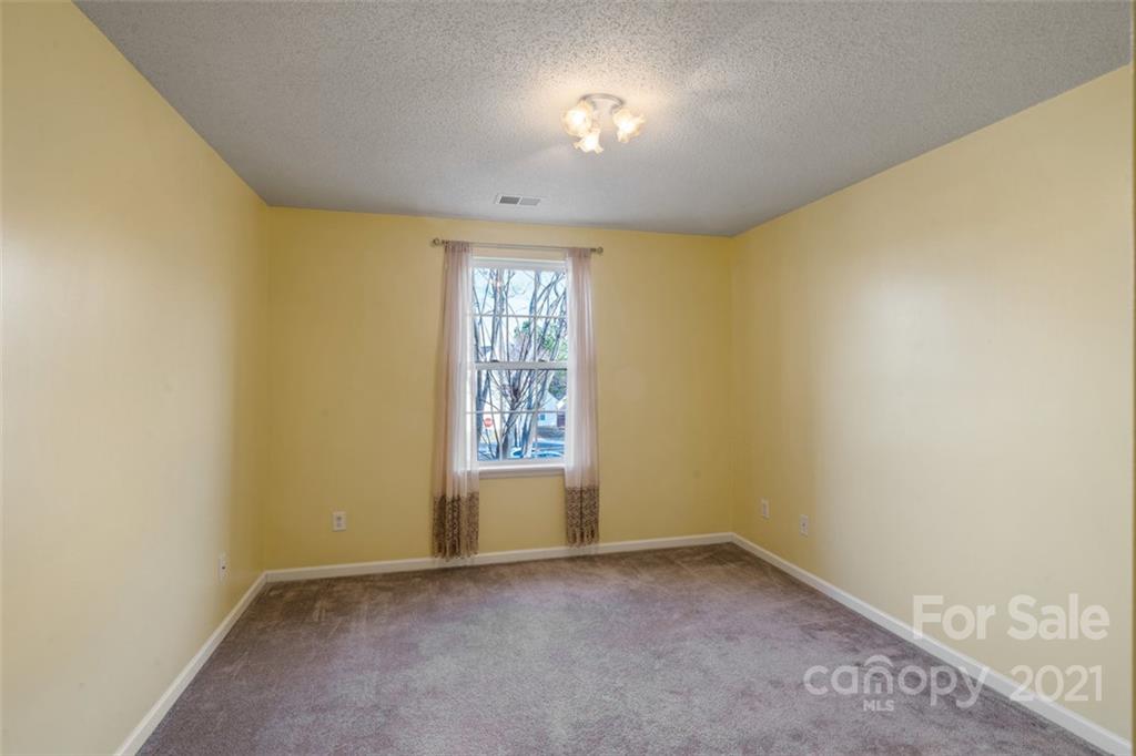 10546 Broken Branch Road Charlotte, NC 28213 - Photo 21 of 31 Gallery Image 21
