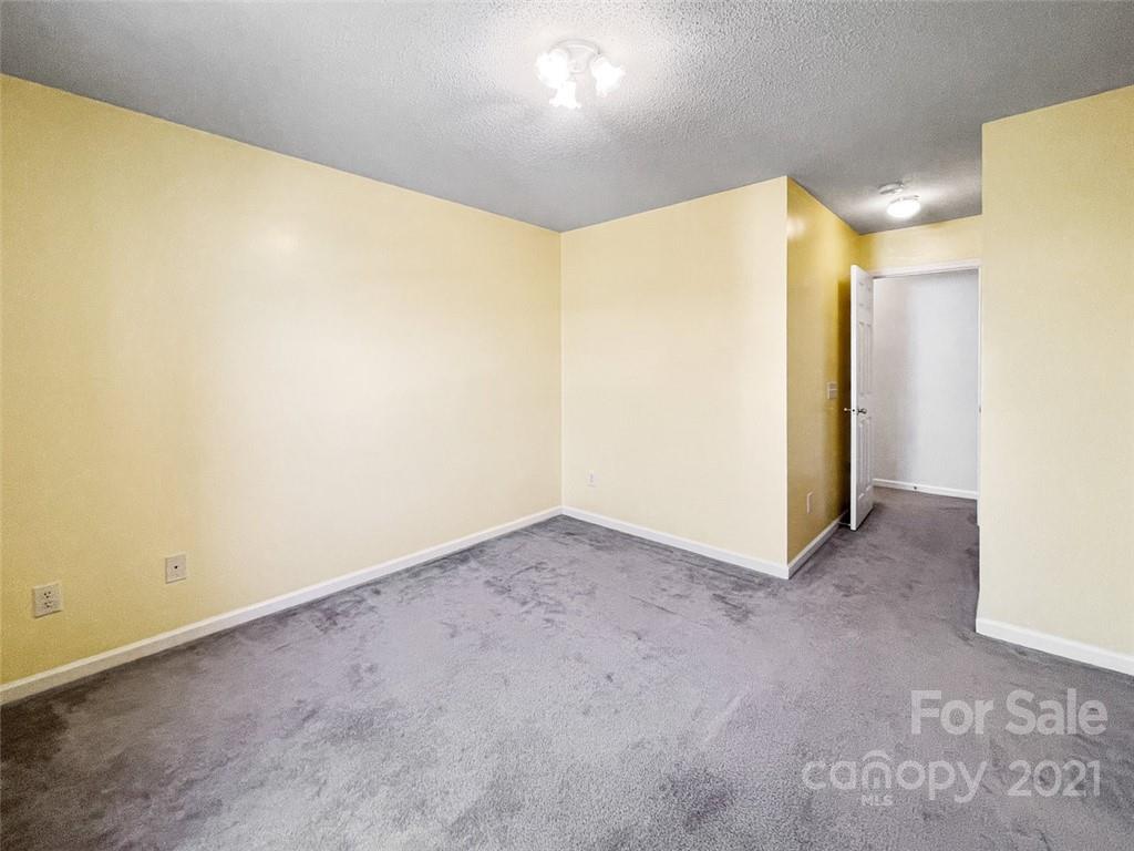 10546 Broken Branch Road Charlotte, NC 28213 - Photo 22 of 31 Gallery Image 22