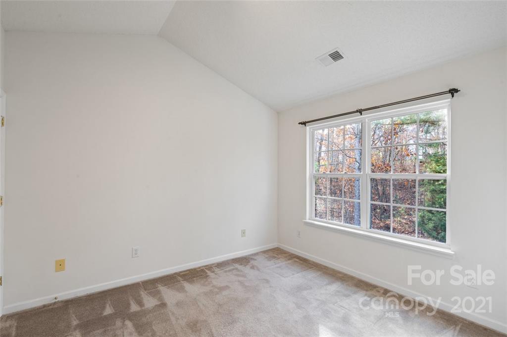 10546 Broken Branch Road Charlotte, NC 28213 - Photo 24 of 31 Gallery Image 24
