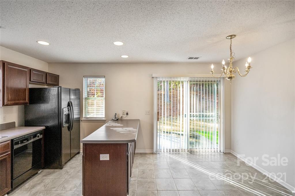 10546 Broken Branch Road Charlotte, NC 28213 - Photo 10 of 31 Gallery Image 10