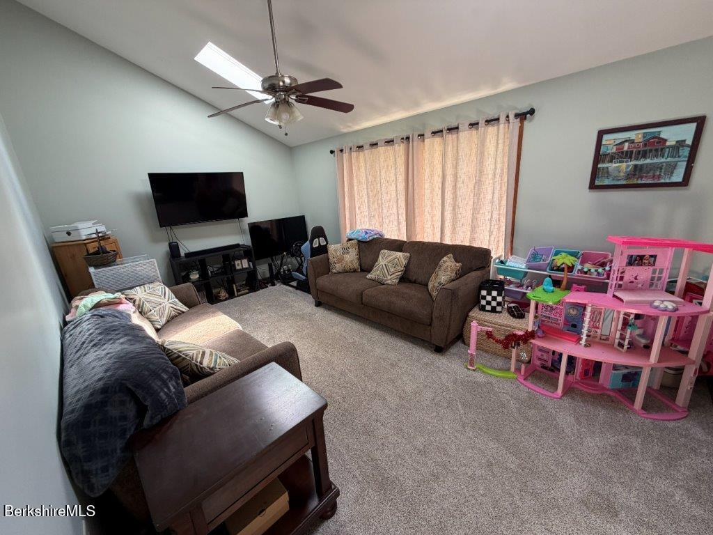 118 Winesap Road Pittsfield, MA 01201 - Photo 19 of 40 20260601_190321265_iOS
