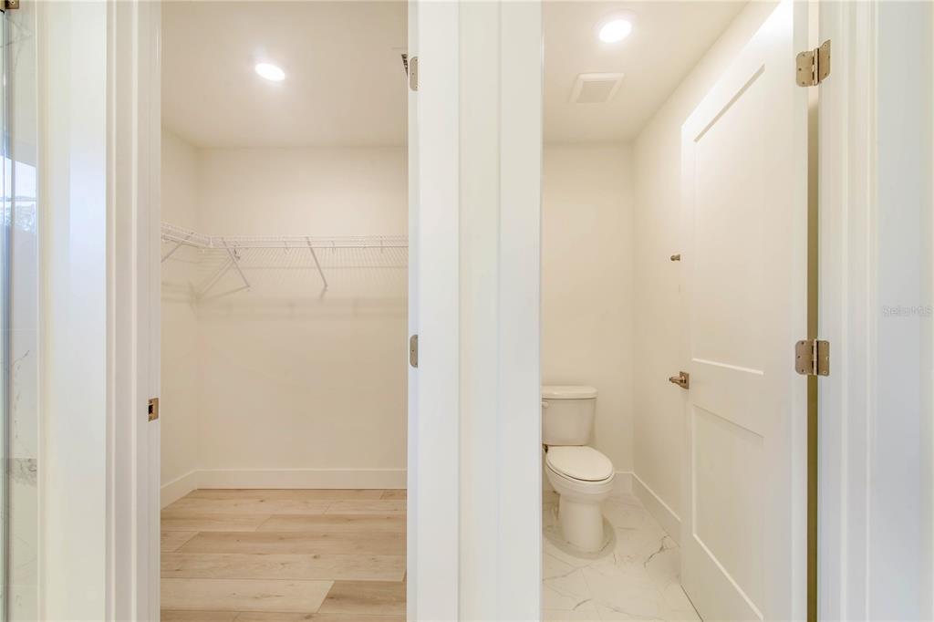 500 9th Street Northeast Fort Meade, FL 33841 - Photo 23 of 33 a bathroom with a granite countertop sink