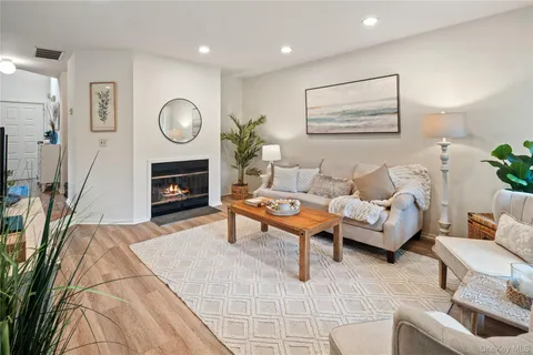 $649,000 | 56 Hudson Watch Drive, Ossining, NY 10562