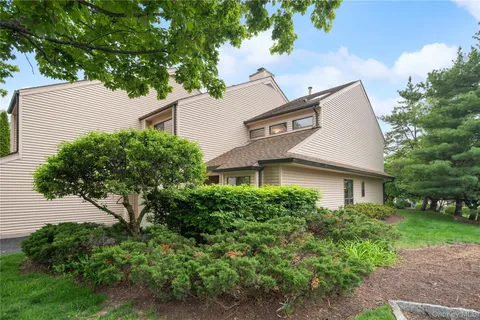 $649,000 | 56 Hudson Watch Drive, Ossining, NY 10562