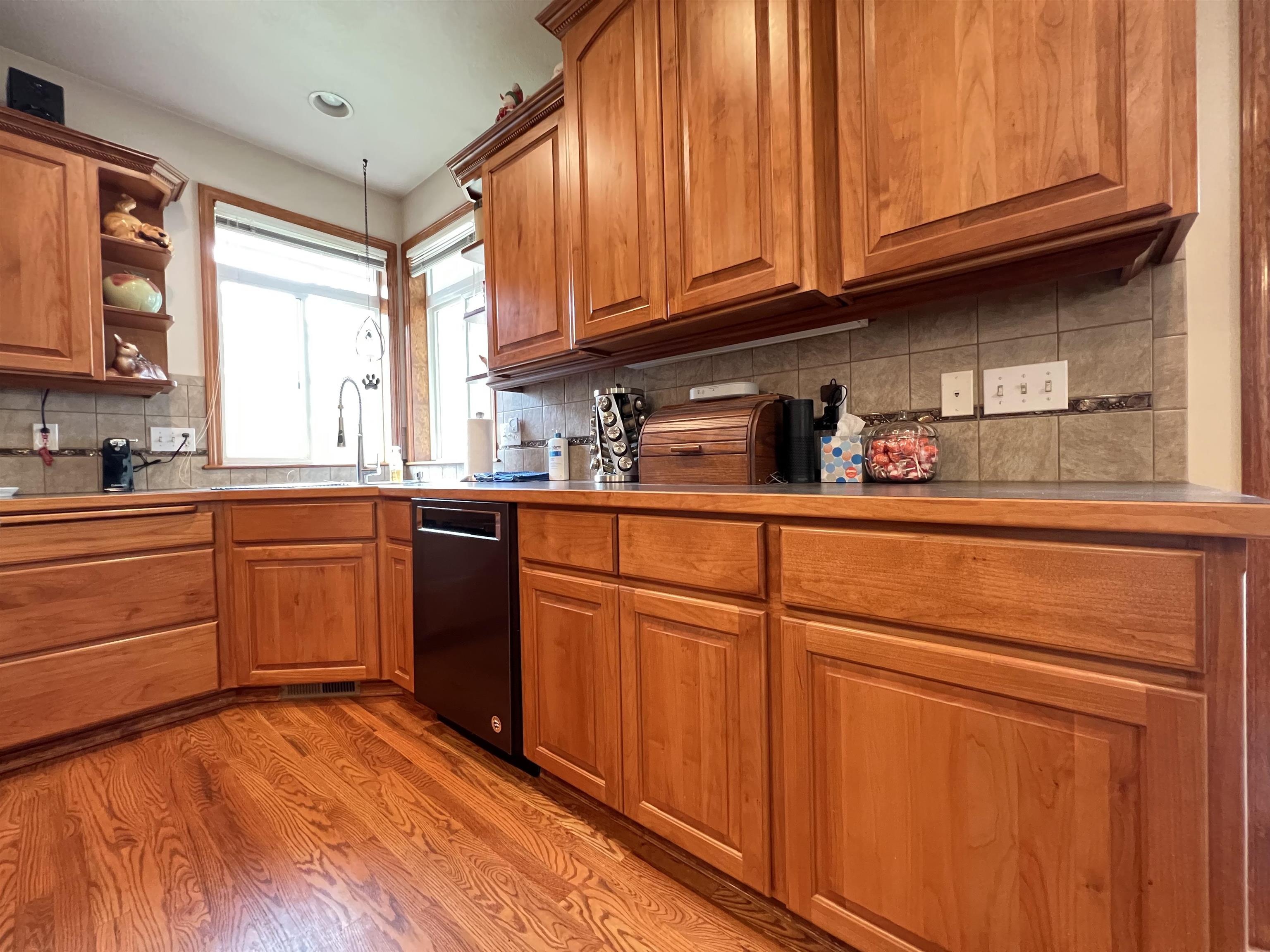 717 East Golden Road Spokane, WA 99208 - Photo 5 of 25 Gallery Image 5