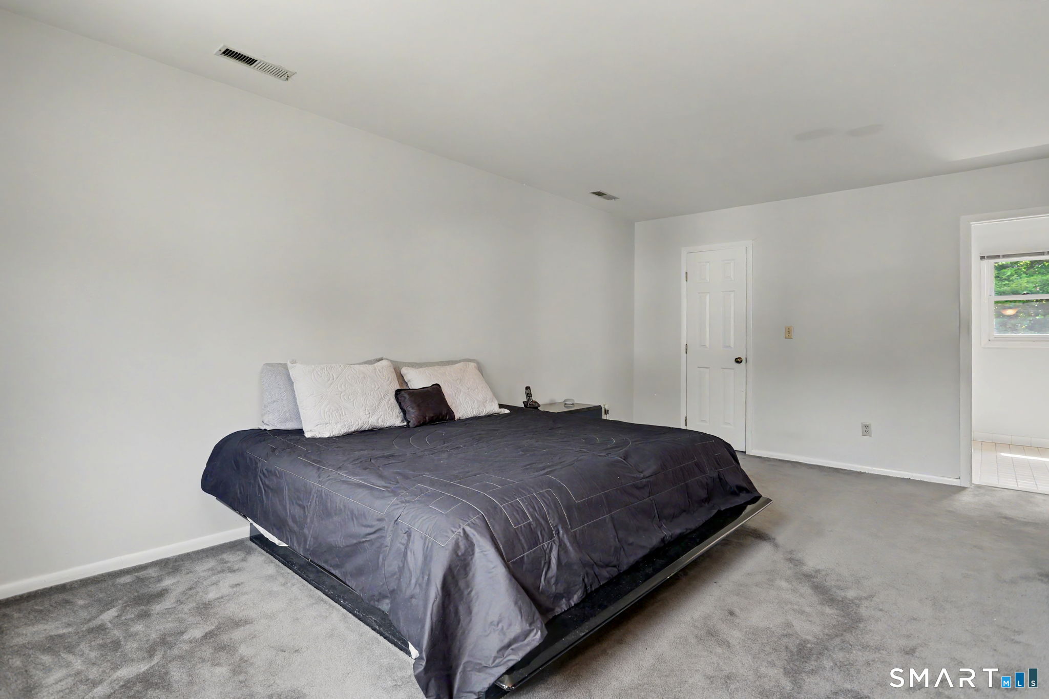 15 Wedgewood Road Trumbull, CT 06611 - Photo 22 of 40