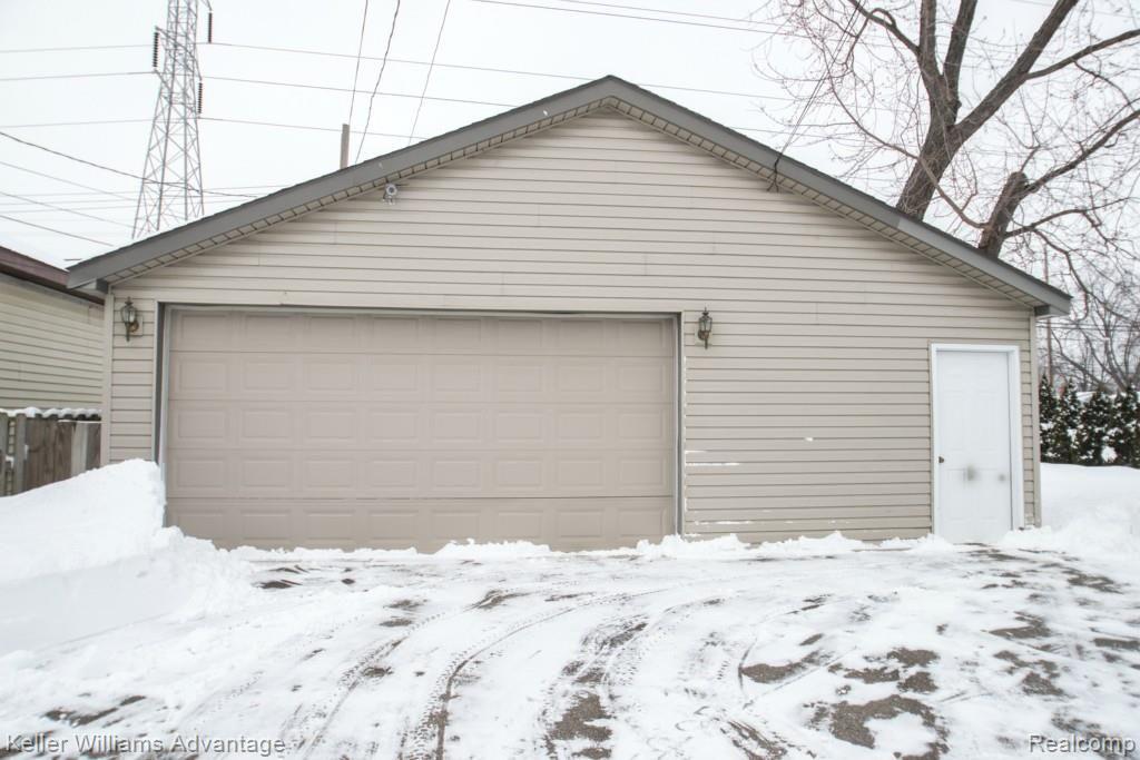 8084 Pardee Road Taylor, MI 48180 - Photo 42 of 47 Pardee-0204.jpg