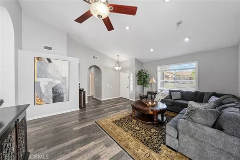 $735,000 | 43176 Corte Calanda, Temecula, CA 92592