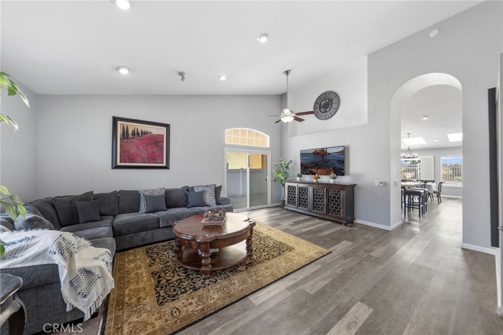 43176 Corte Calanda Temecula, CA 92592 - Photo 9 of 53