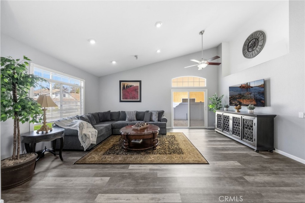 43176 Corte Calanda Temecula, CA 92592 - Photo 10 of 53