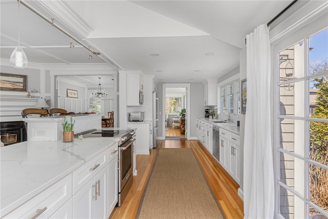 114 Spring Street North Kingstown, RI 02874 - Photo 15 of 43