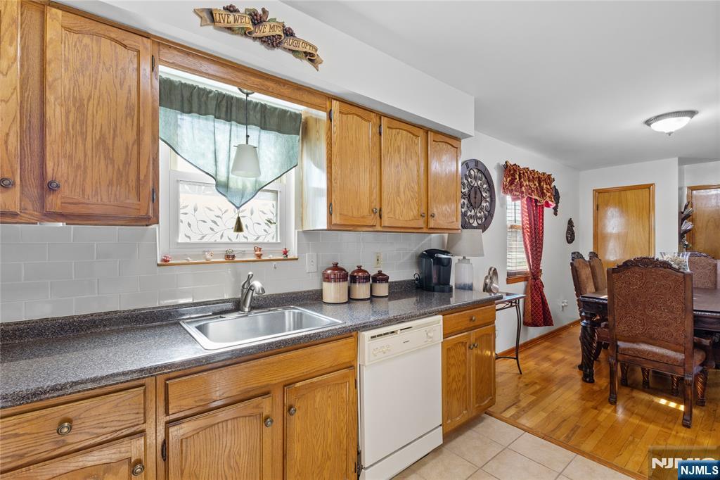 109 Cross Street, Unit 2 Harrison, NJ 07029 - Photo 5 of 9