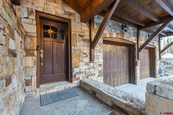 a view of entryway