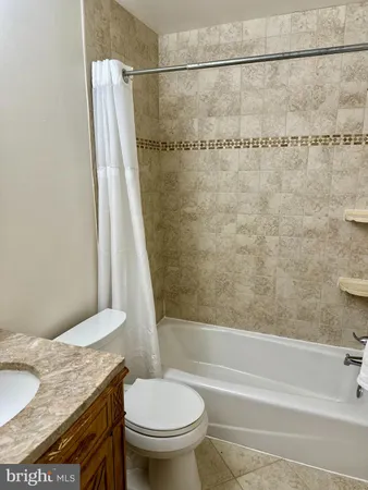 $4,500 | 1741 South Hayes Street, Unit 1, Arlington, VA 22202