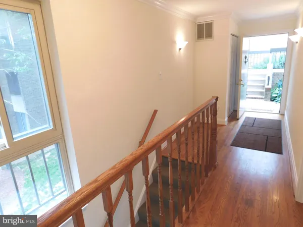 $4,500 | 1741 South Hayes Street, Unit 1, Arlington, VA 22202