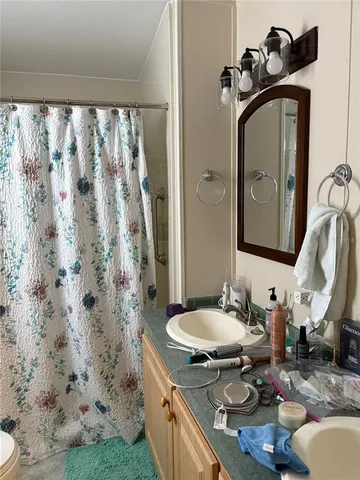 $1,500 | 5200 28th Street North, Unit 329, St. Petersburg, FL 33714