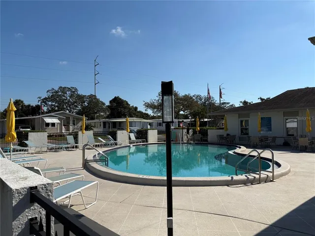 $1,500 | 5200 28th Street North, Unit 329, St. Petersburg, FL 33714