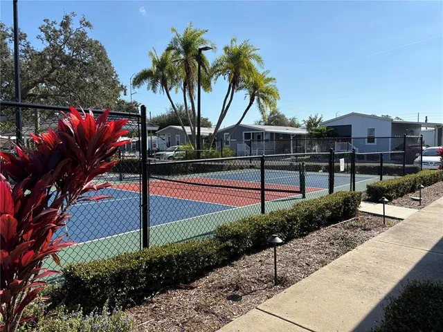 $1,500 | 5200 28th Street North, Unit 329, St. Petersburg, FL 33714