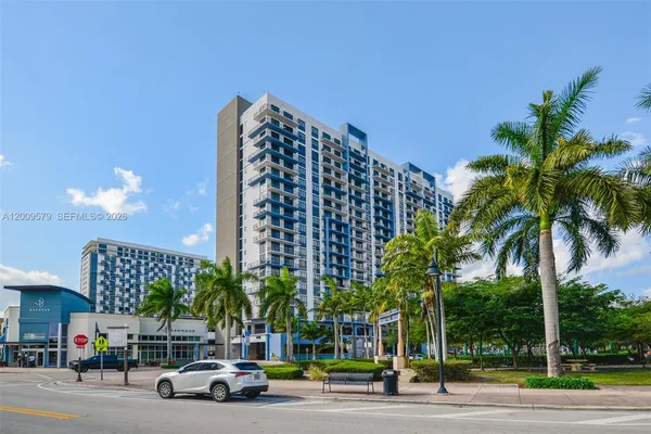 $4,050 | 5350 Northwest 84th Avenue, Unit 509, Doral, FL 33166