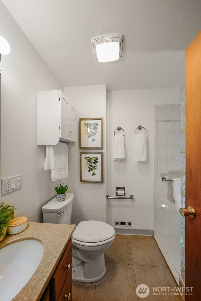 8408 191st Street Southwest Edmonds, WA 98026 - Photo 18 of 40