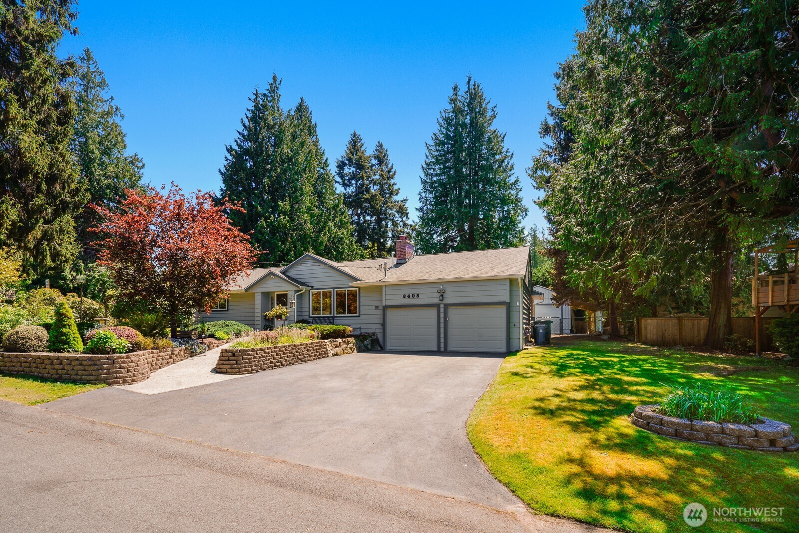 8408 191st Street Southwest Edmonds, WA 98026 - Photo 2 of 40