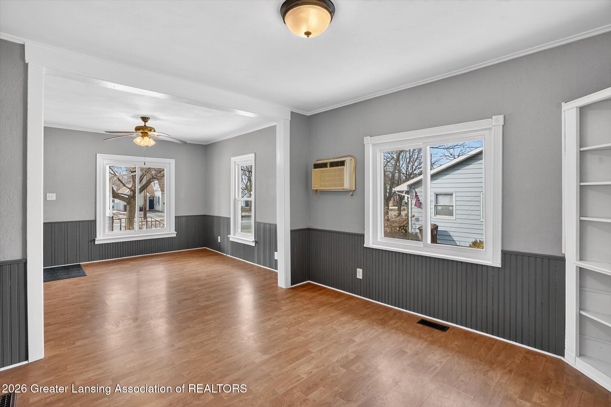 715 South Cochran Road Charlotte, MI 48813 - Photo 11 of 39 11-715 S Cochran Rd Charlotte-Windowstil