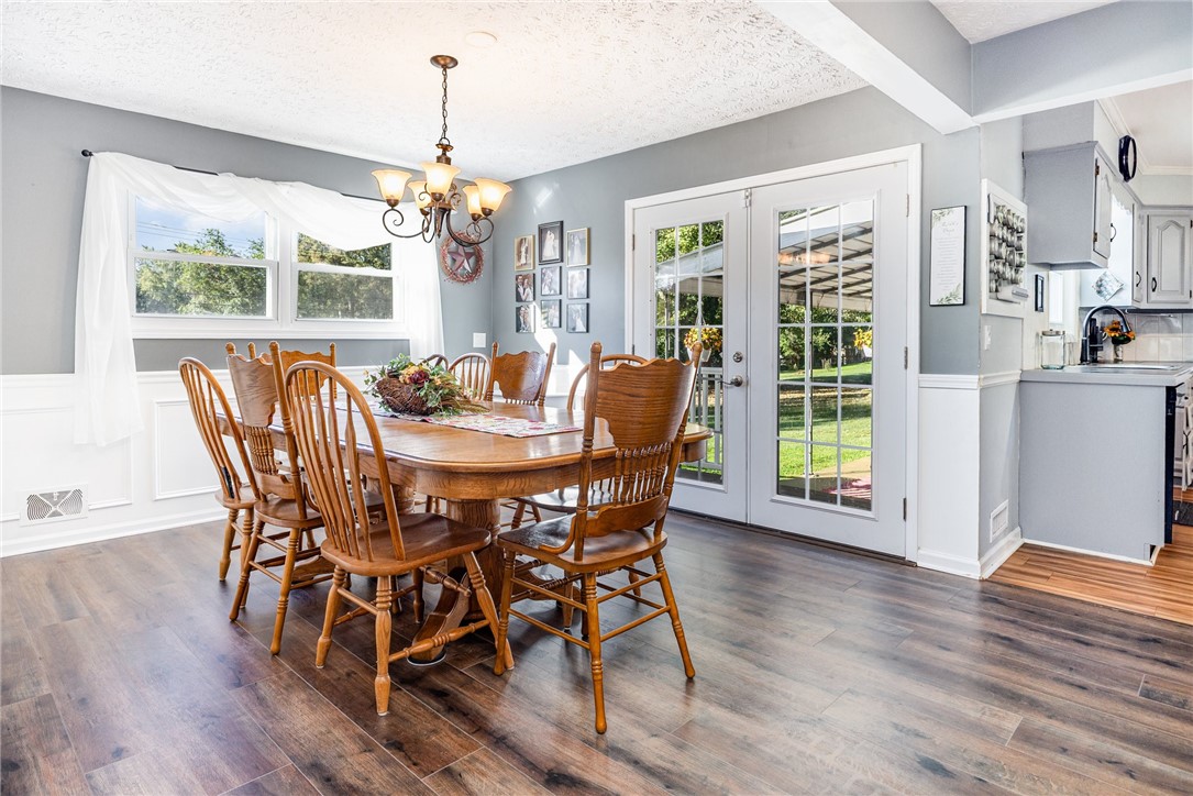 93 Lalanne Road Henrietta, NY 14623 - Photo 10 of 28 DINING ROOM