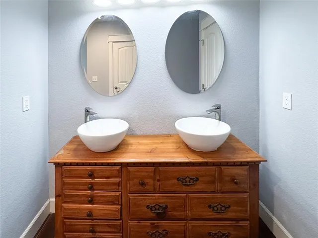 $1,550 | 2901 Lee Street, Unit 2, Greenville, TX 75401