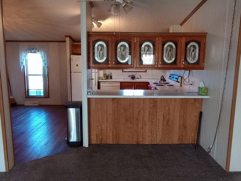 1433 Fairfield Way Gladwin, MI 48624 - Photo 5 of 33