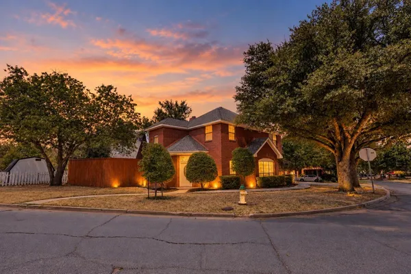 $325,000 | 301 Morningside Drive, Wichita Falls, TX 76301