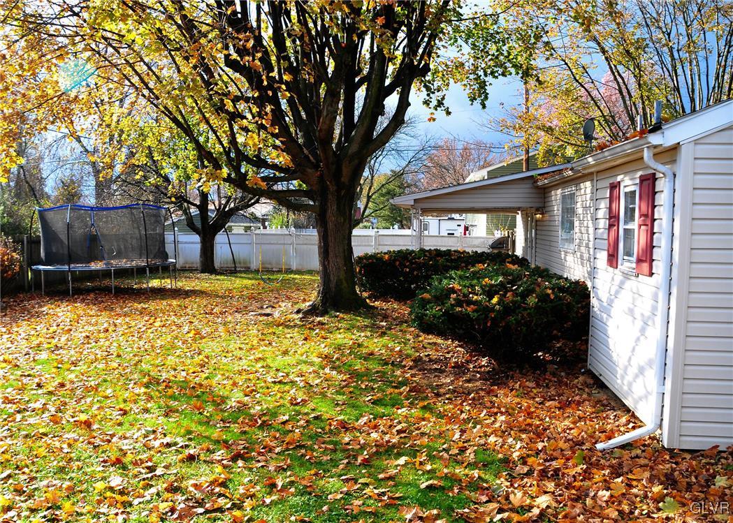3936 Oakland Road Bethlehem, PA 18020 - Photo 4 of 20 Gallery Image 4