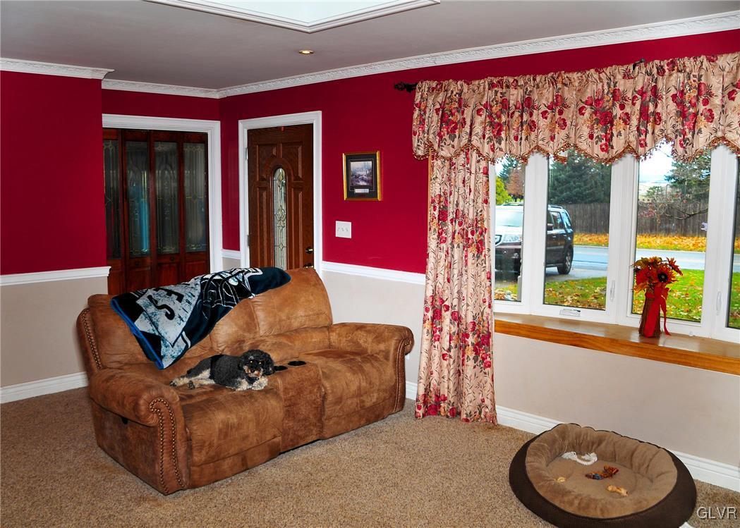 3936 Oakland Road Bethlehem, PA 18020 - Photo 6 of 20 Gallery Image 6
