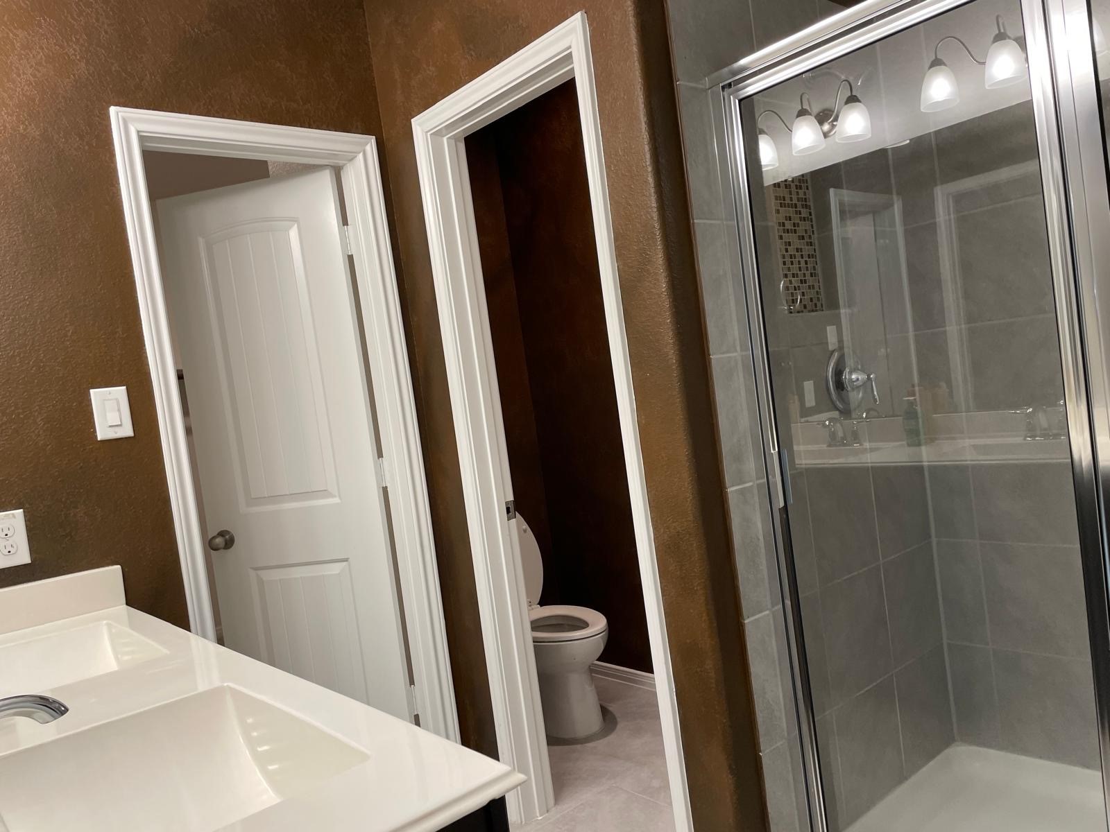 3322 Harvest Meadow Lane Rosenberg, TX 77471 - Photo 25 of 39 a bathroom with a sink and a mirror