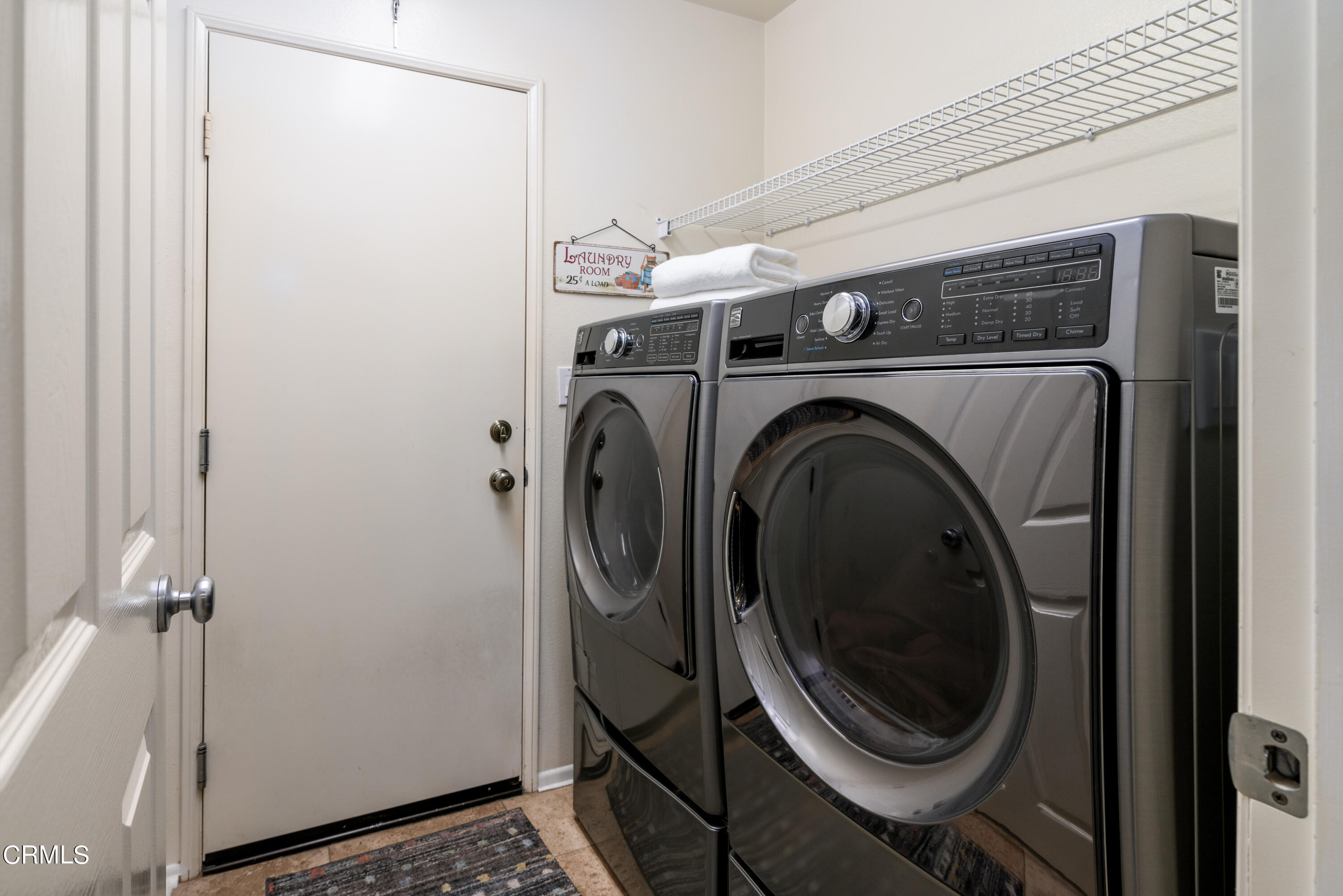 2111 Orlop Place Oxnard, CA 93035 - Photo 22 of 26 a utility room with dryer and washer