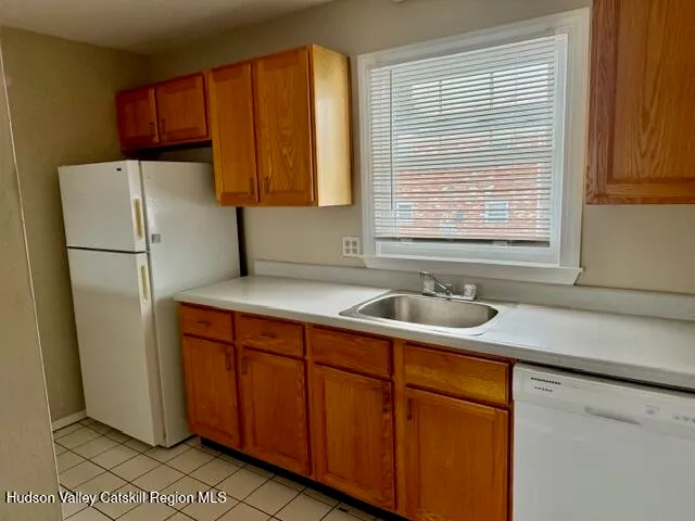 $2,200 | 136 North Chestnut Street, Unit 10C, New Paltz, NY 12561