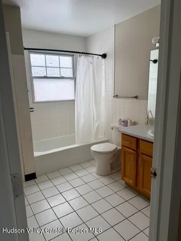 $2,200 | 136 North Chestnut Street, Unit 10C, New Paltz, NY 12561