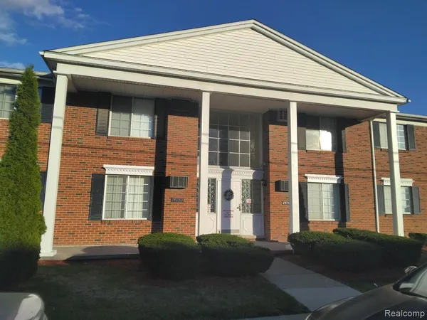 $23,500 | 19160 Winston Street, Unit 213, Detroit, MI 48219