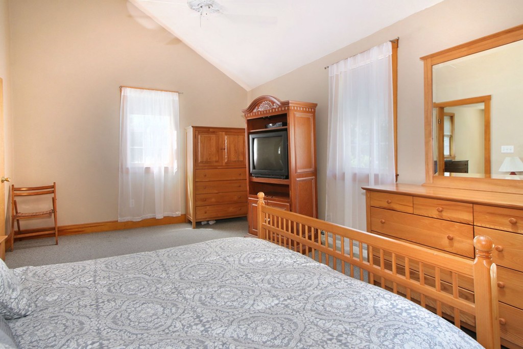 133 Newland Road Arlington, MA 02474 - Photo 16 of 25 Gallery Image 16