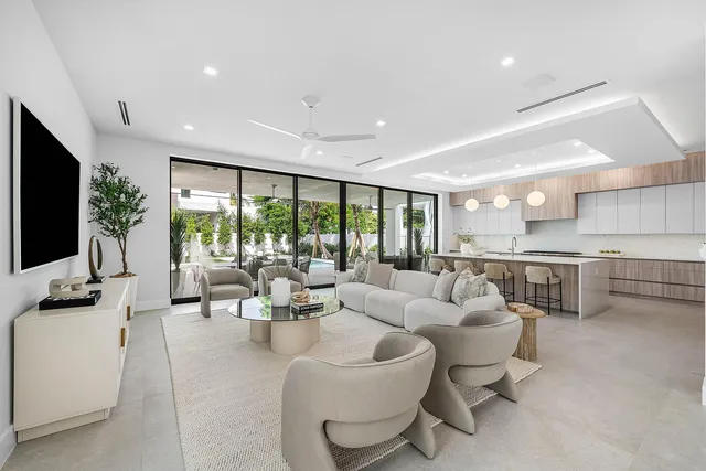 $3,850,000 | 721 Lake Avenue North, Delray Beach, FL 33483