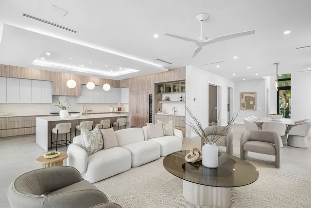 $3,850,000 | 721 Lake Avenue North, Delray Beach, FL 33483