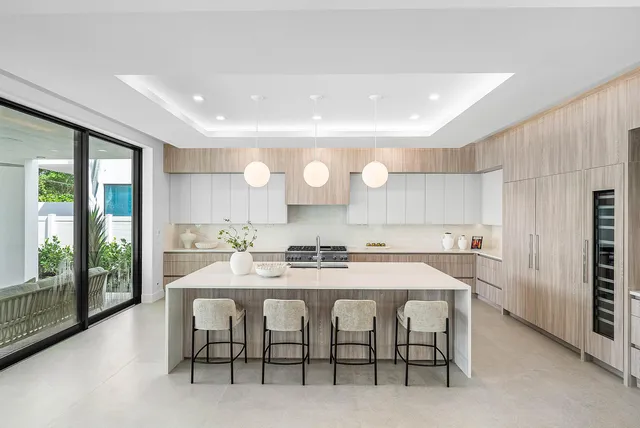 $3,850,000 | 721 Lake Avenue North, Delray Beach, FL 33483