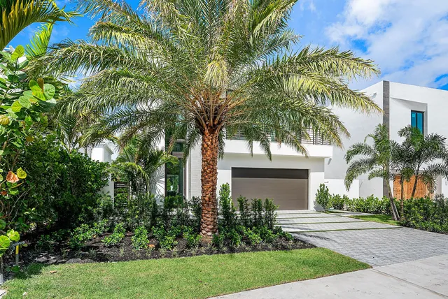 $3,850,000 | 721 Lake Avenue North, Delray Beach, FL 33483