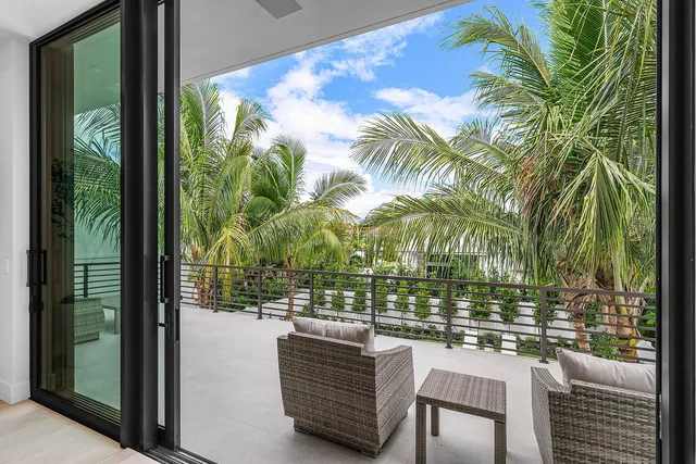 $3,850,000 | 721 Lake Avenue North, Delray Beach, FL 33483