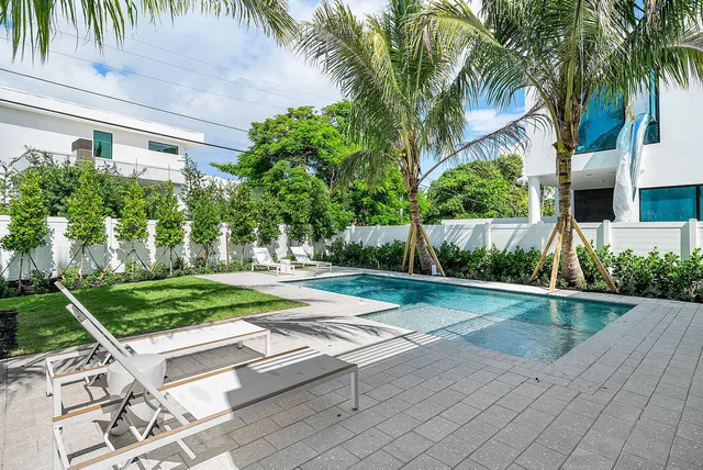$3,850,000 | 721 Lake Avenue North, Delray Beach, FL 33483