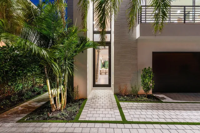 $3,850,000 | 721 Lake Avenue North, Delray Beach, FL 33483