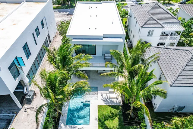 $3,850,000 | 721 Lake Avenue North, Delray Beach, FL 33483