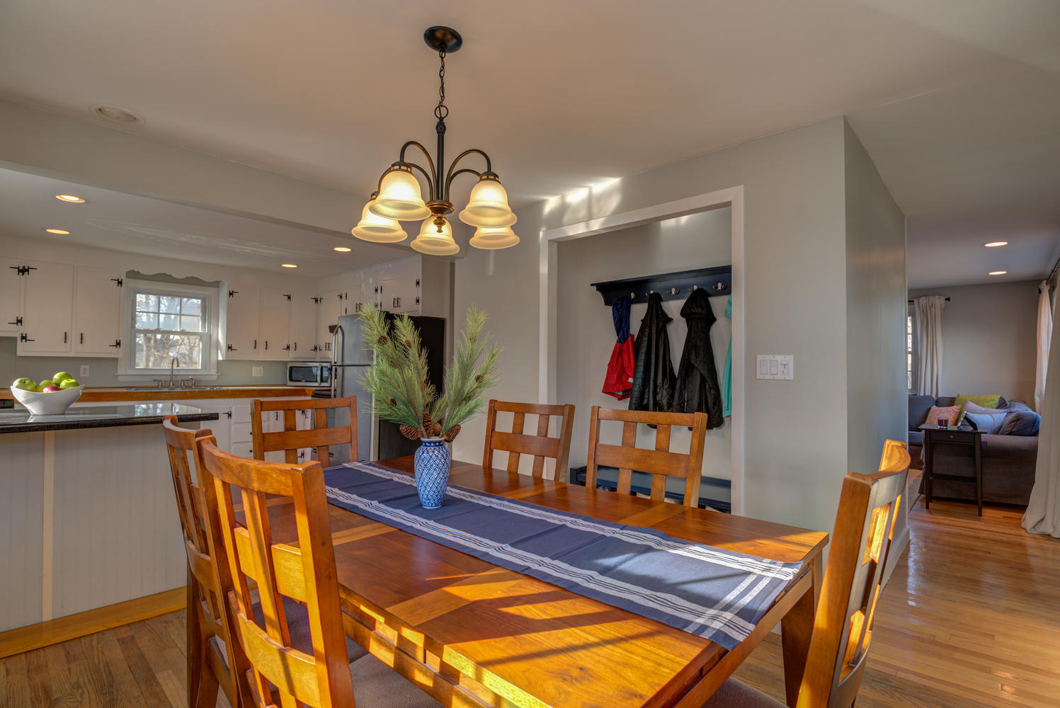 522 North Road Yarmouth, ME 04096 - Photo 14 of 34 Dining lookin to Kit & LR
